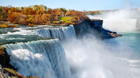 City Escape: Niagara Falls Day Trip in Toronto - AdobeStock_35443759.jpg