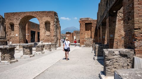 Pompeii & the National Archaeological Museum in Naples - AdobeStock_515733643.jpg