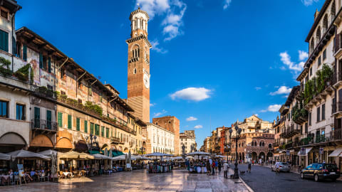 City Explorer Venice: Verona Day Trip in Venice - AdobeStock_87216385.jpg