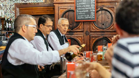 Historic Evening Tapas Trail: Seville's Flavors of the Past in Seville - Historic_Tapas_Bars_Seville9.jpg