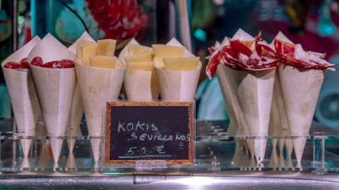 Taste of Triana: Market & Tapas Experience in Seville - Triana_Market_Tour5.jpg