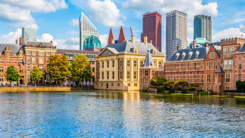 City Explorer: Rotterdam & The Hague by Train in Amsterdam - AdobeStock_289352680.jpg