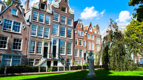 Amsterdam's Golden Age: A Walking Tour Through History in Amsterdam - AdobeStock_223404980.jpg