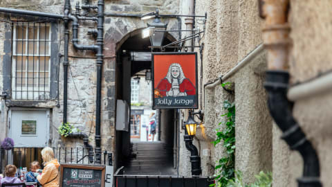 City Explorer: Edinburgh Day Trip by Train in Glasgow - Glasgow_Day_Trip_Edinburgh1.jpg