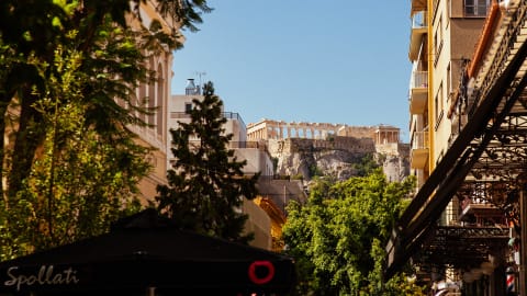 Withlocals Your Way! - Athens City Tour in Athens - e0a156e84414fa51a100a92619323239