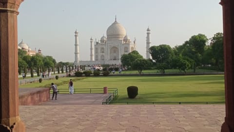 Delhi to Agra: Taj Mahal Tour via Gatiman Express in New Delhi - f25b060fdbedc291ad09a176f15a9c0f