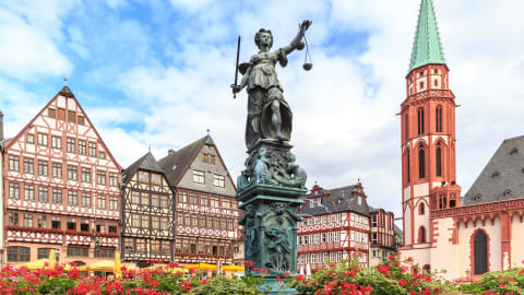 City Kickstart Tour: Frankfurt in Frankfurt - AdobeStock_125973307