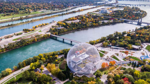 Withlocals Your Way! - Montreal City Tour in Montreal - AdobeStock_243787634