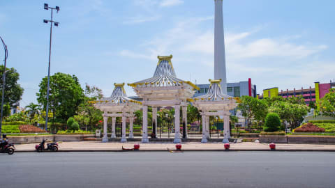 Full Coverage Surabaya City Tour in Surabaya - AdobeStock_1056945872