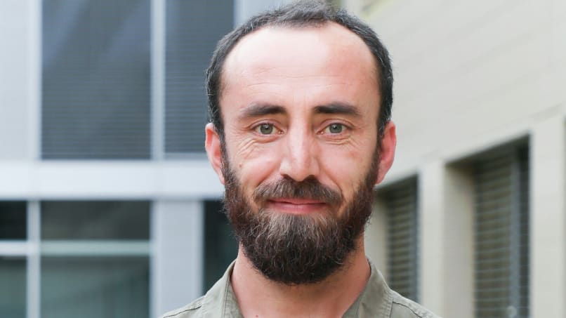 Halit in Geneva - Private Tours with Local Hosts | Withlocals